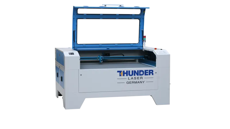 Modell - THUNDER Nova 51